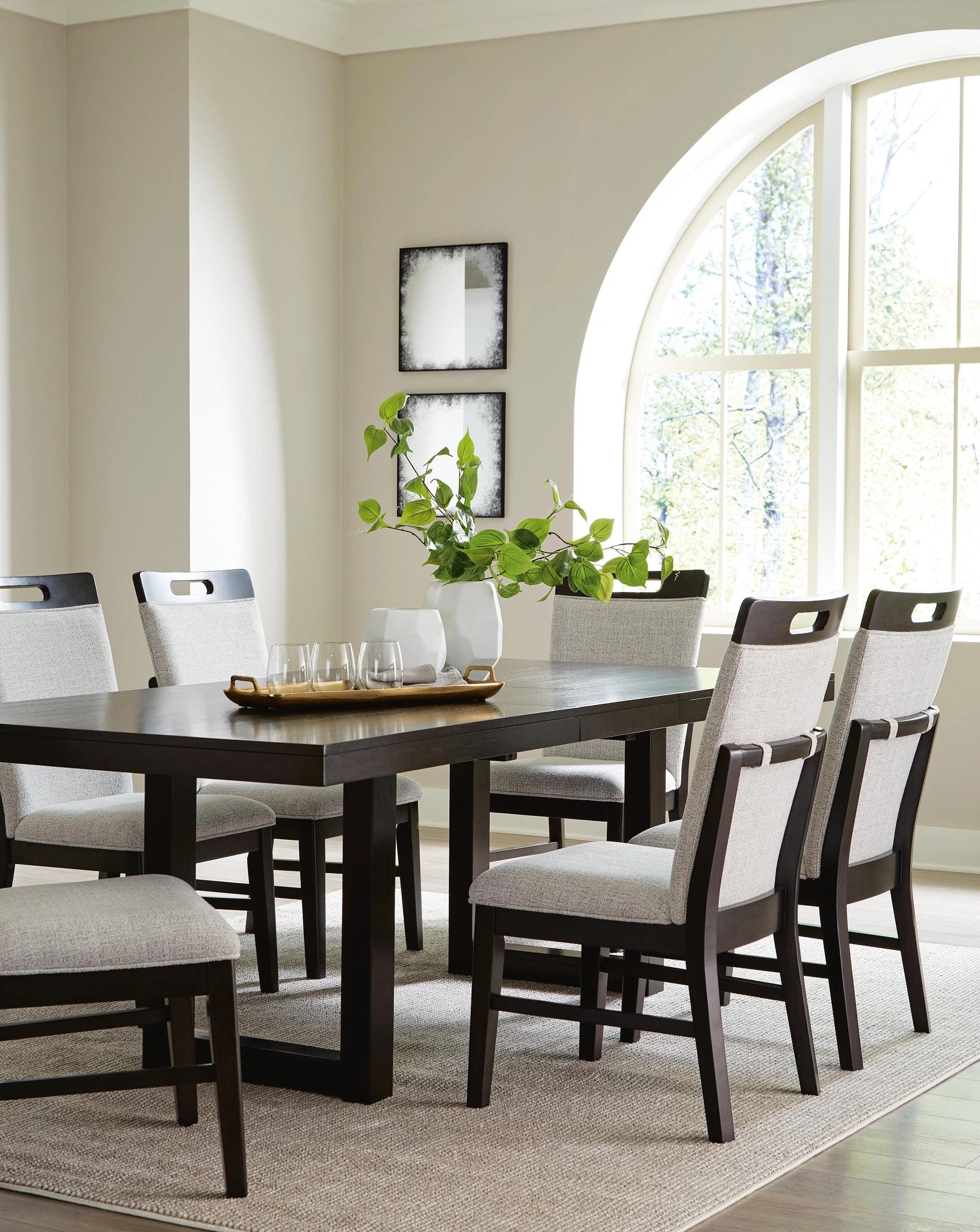 Neymorton Dining Room Set