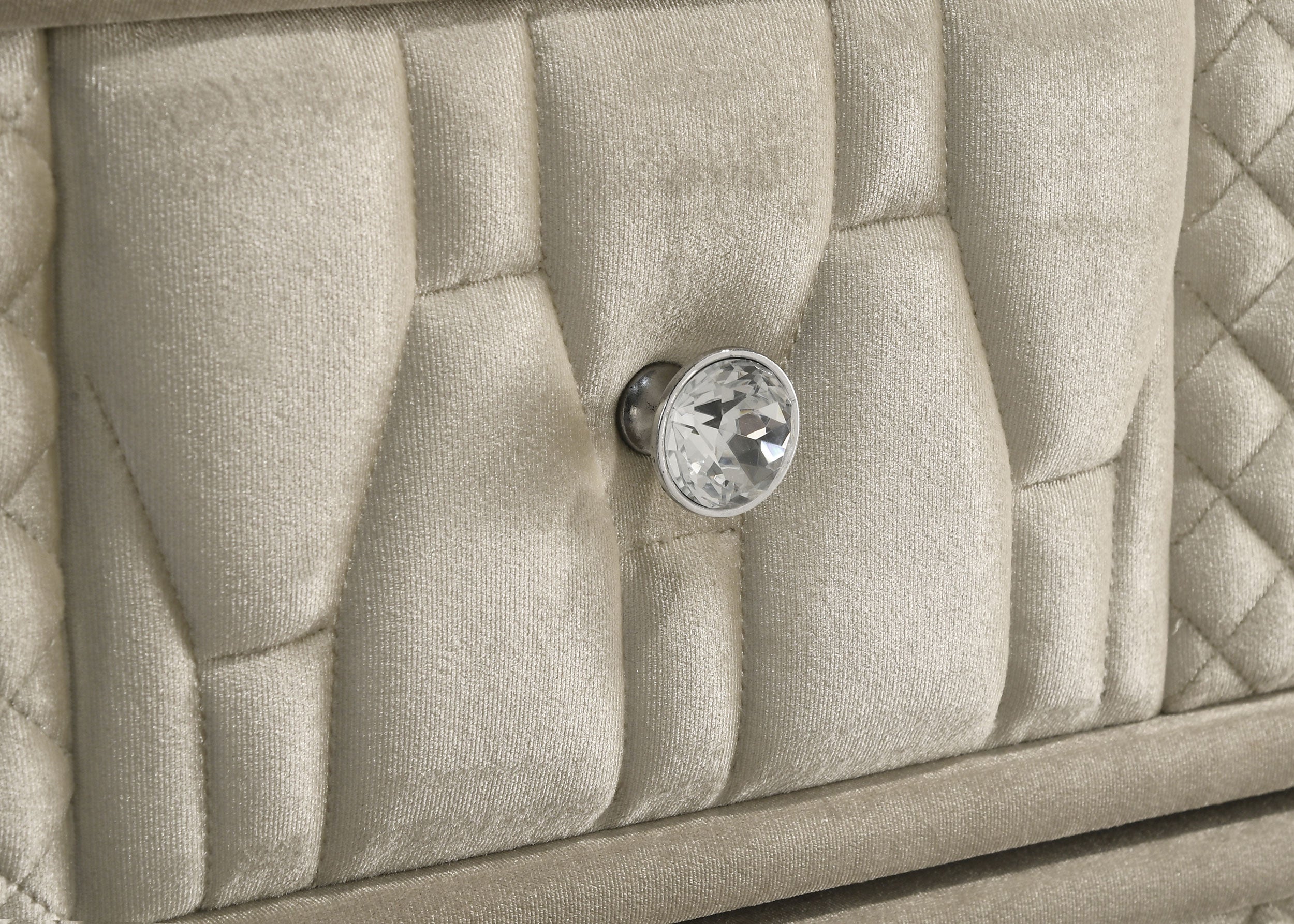 Lorient Bedroom Set