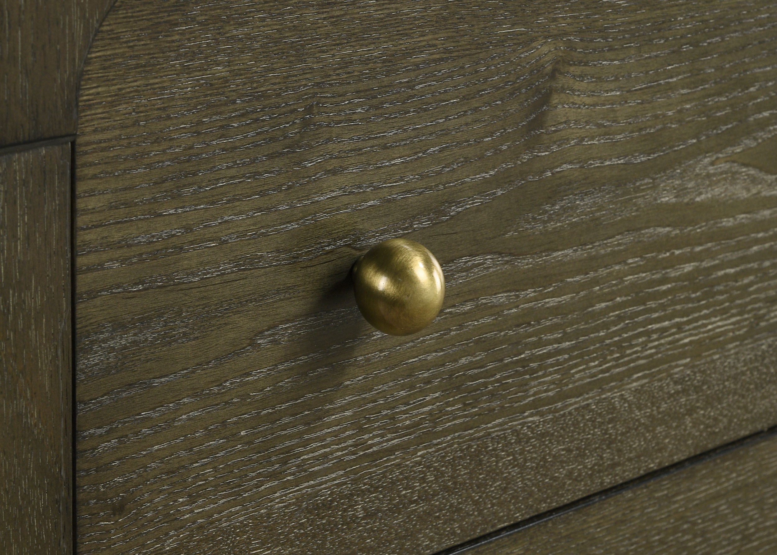 Gran Park 4 & 5 Piece Bedroom Set E.King, Queen, & Cal.King