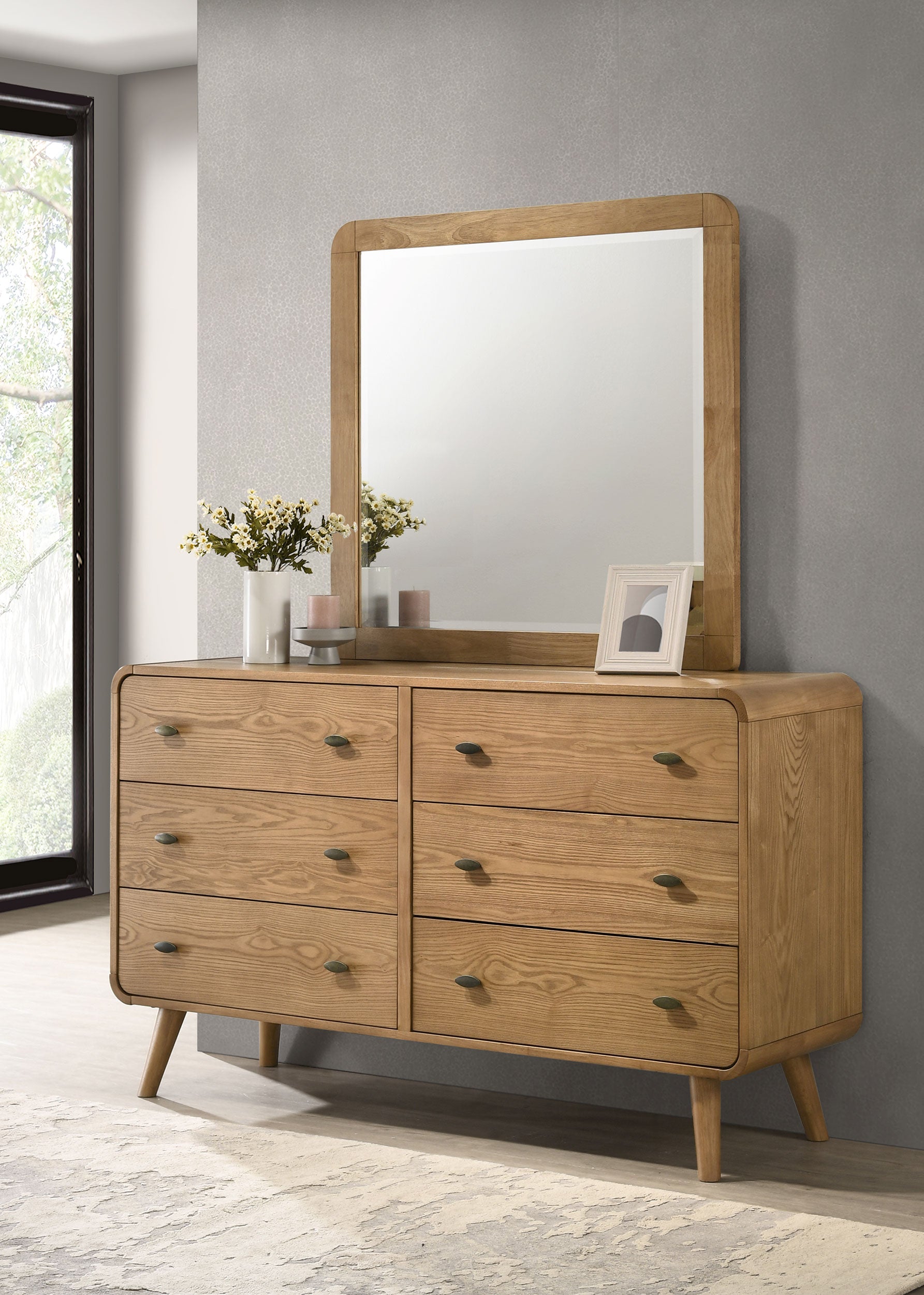 Robyn Dresser with Mirror