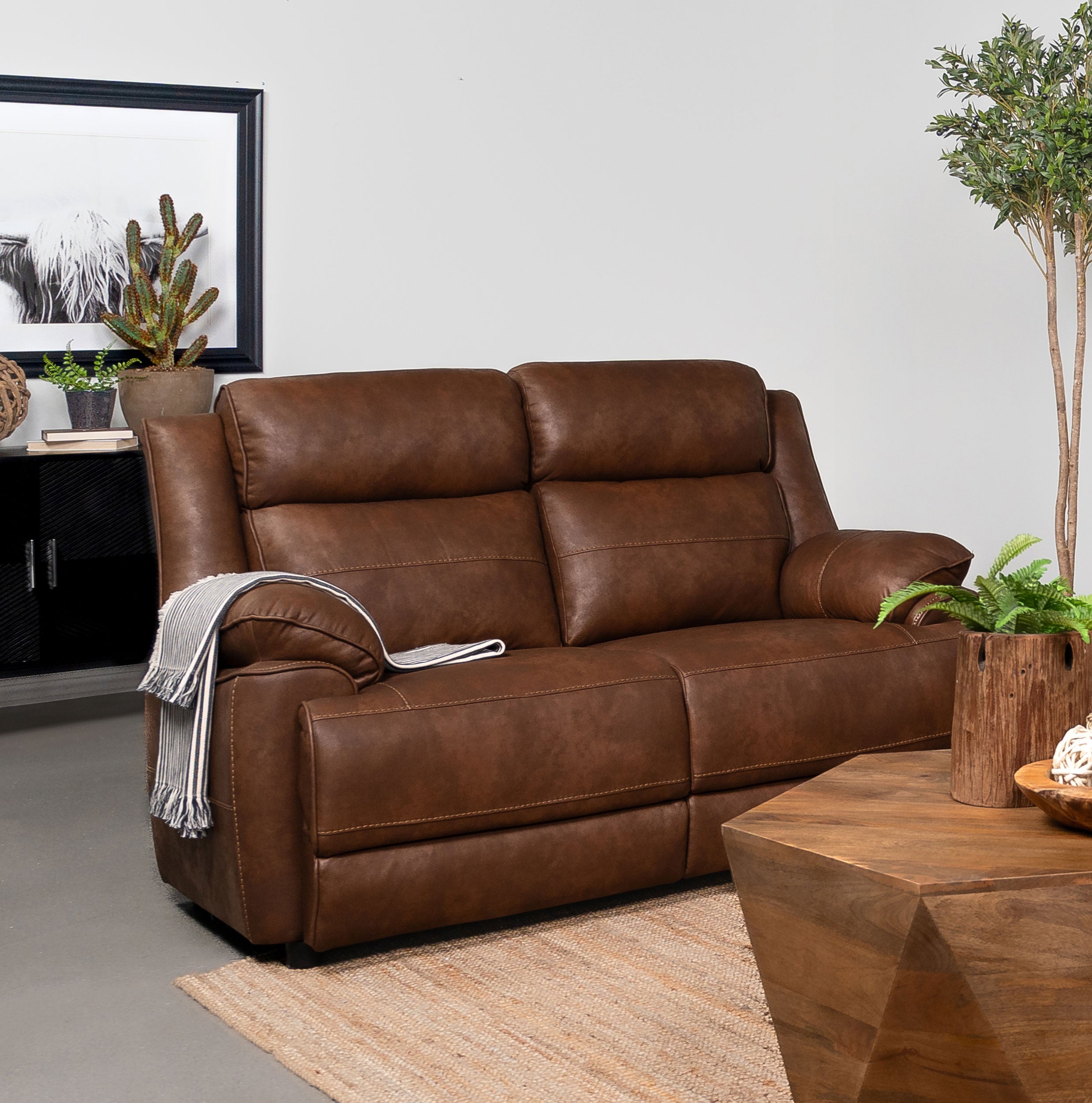 Ellington Loveseat