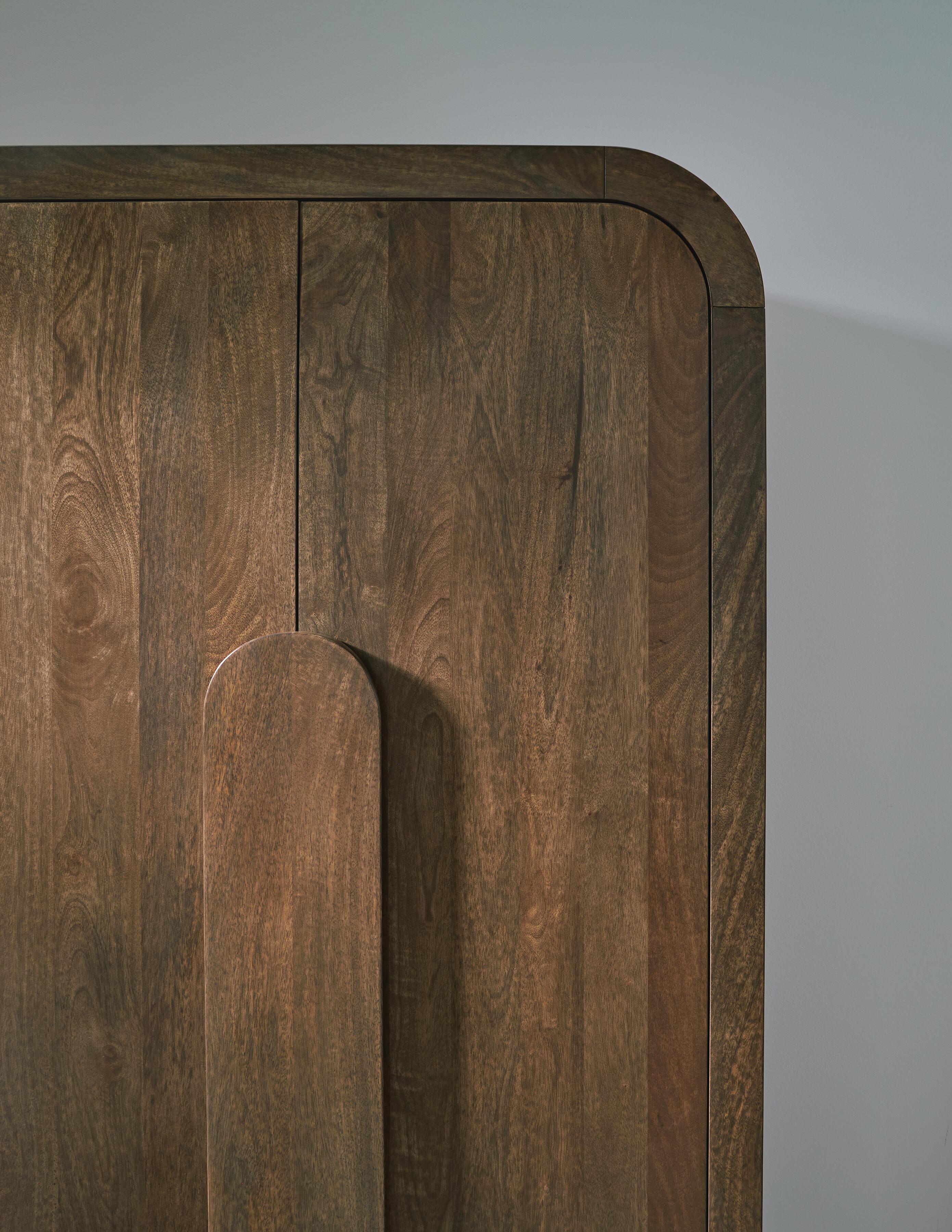 Thoren Accent Cabinet