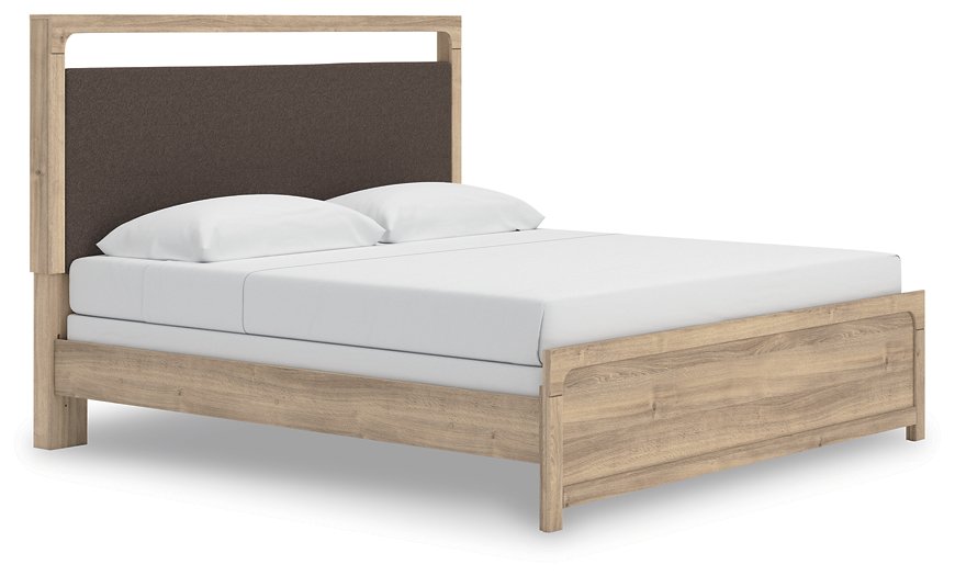 Kinlanni Upholstered Bed