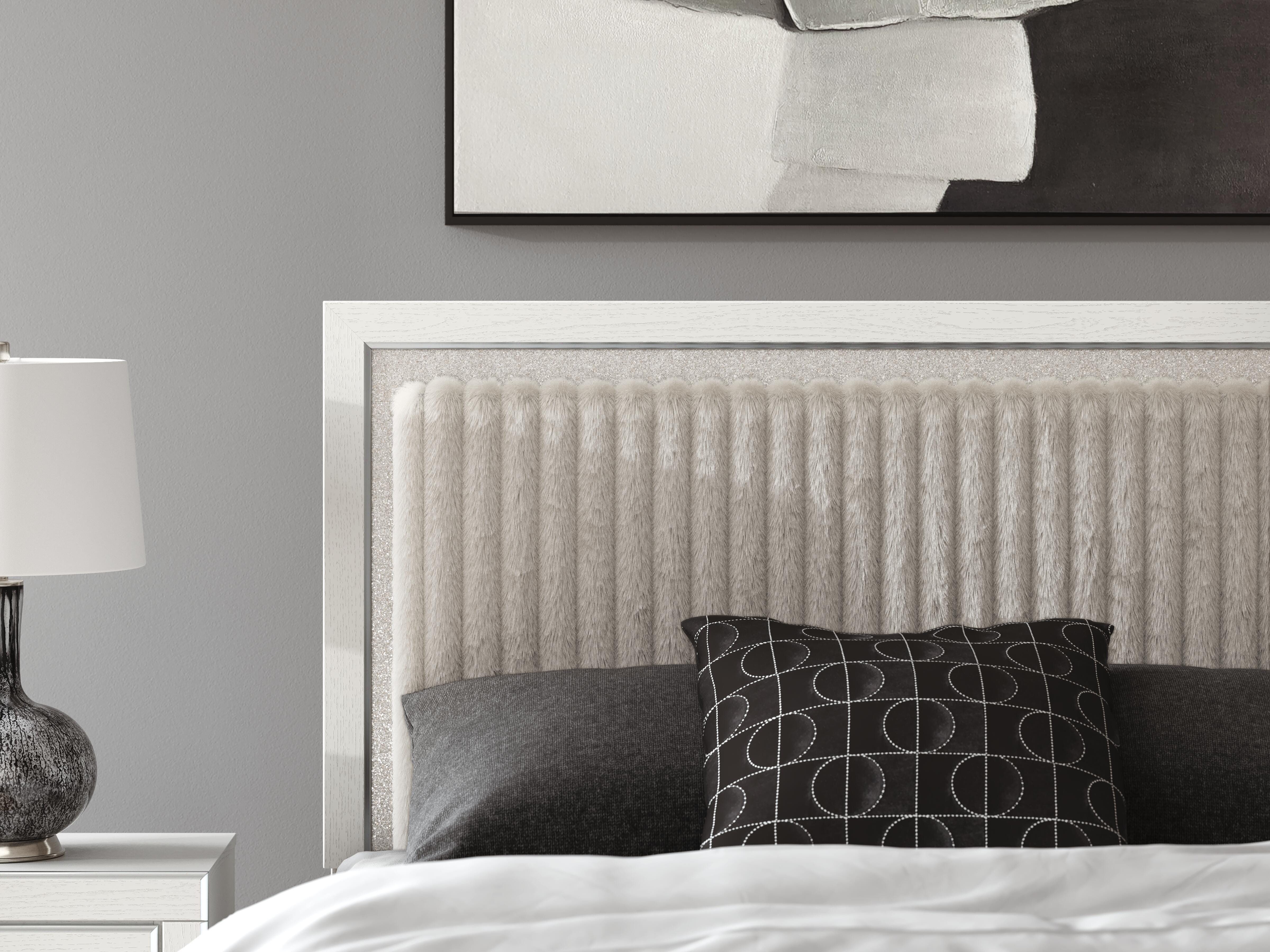 Zuraleus Bed