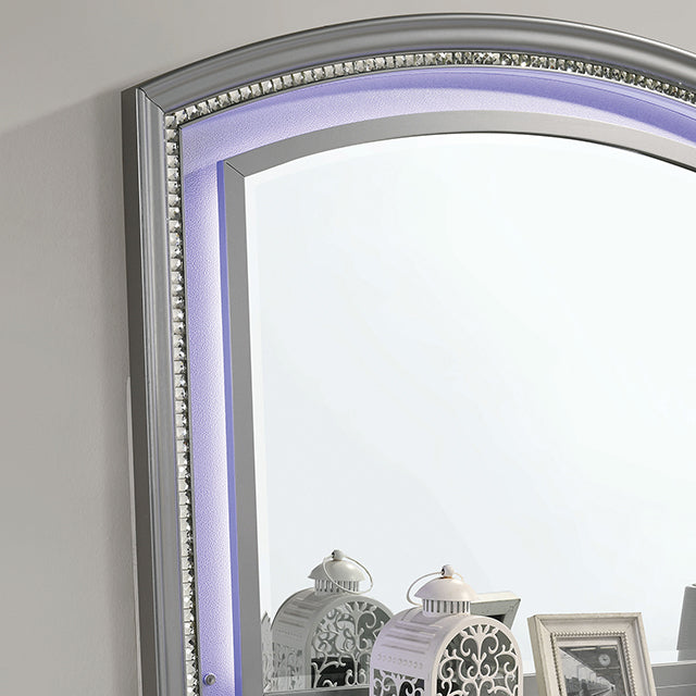 Maddie Bed White & Silver