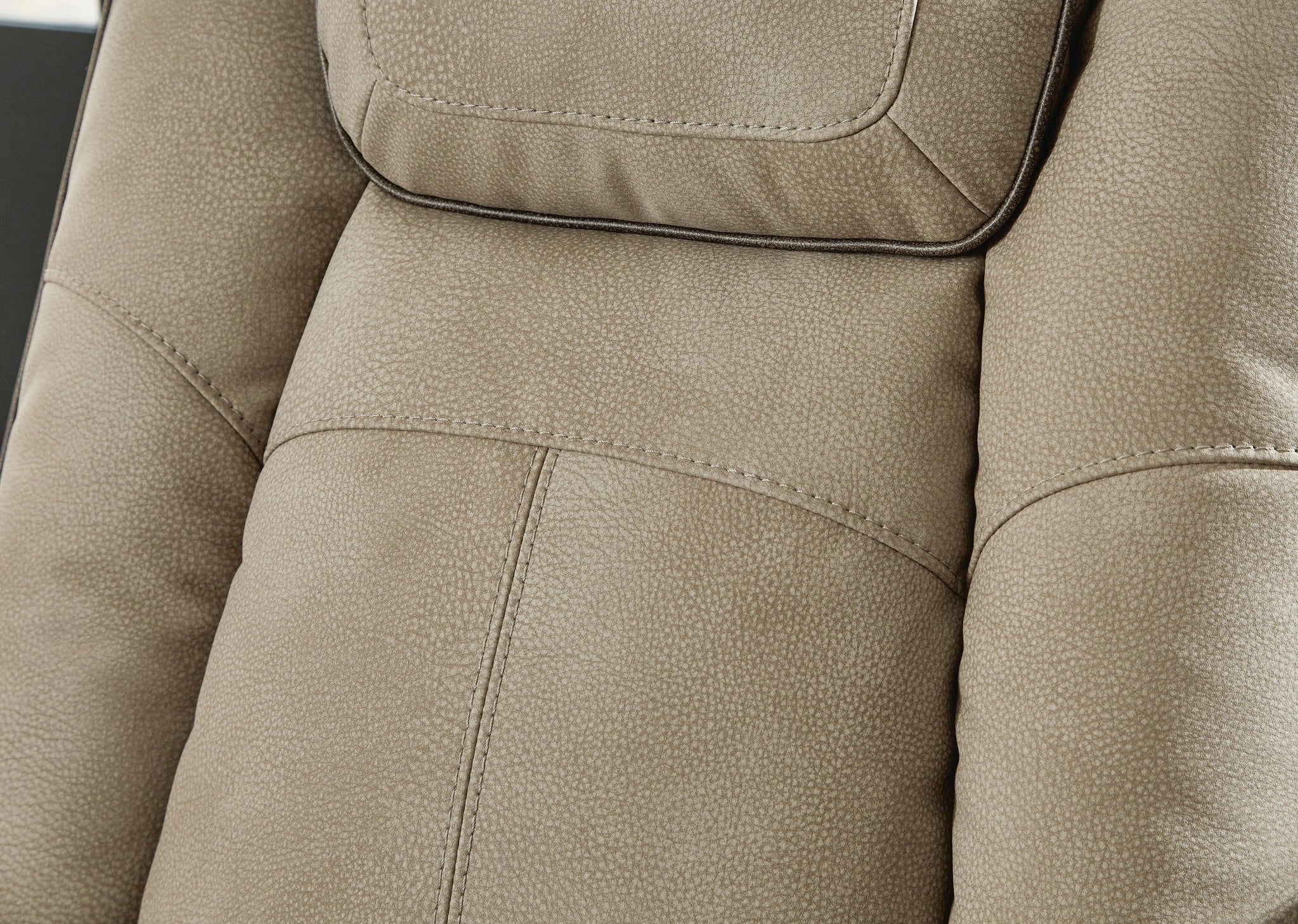 Next-Gen DuraPella Power Reclining Loveseat with Console
