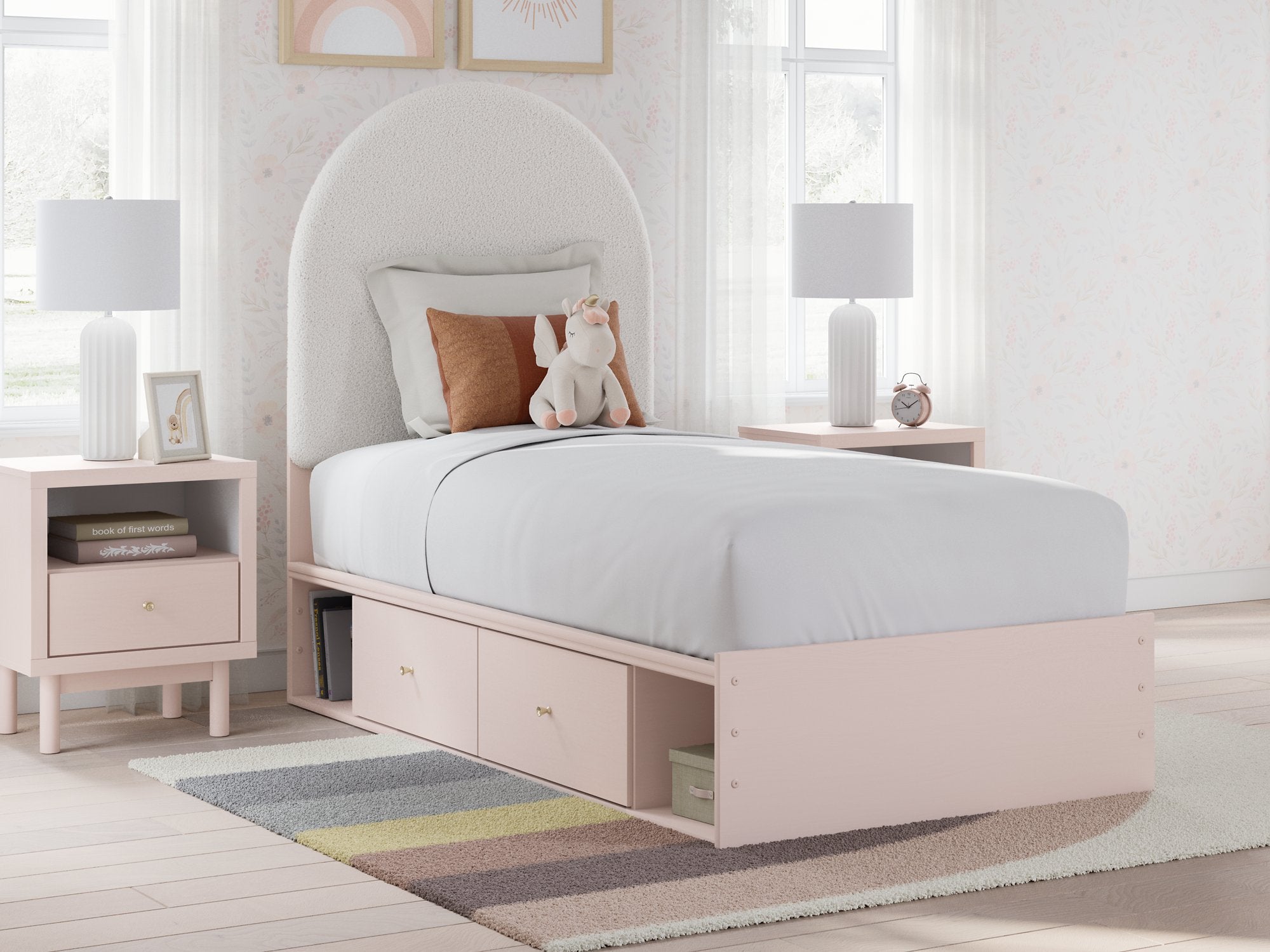 Wistenpine Upholstered Bed with Storage