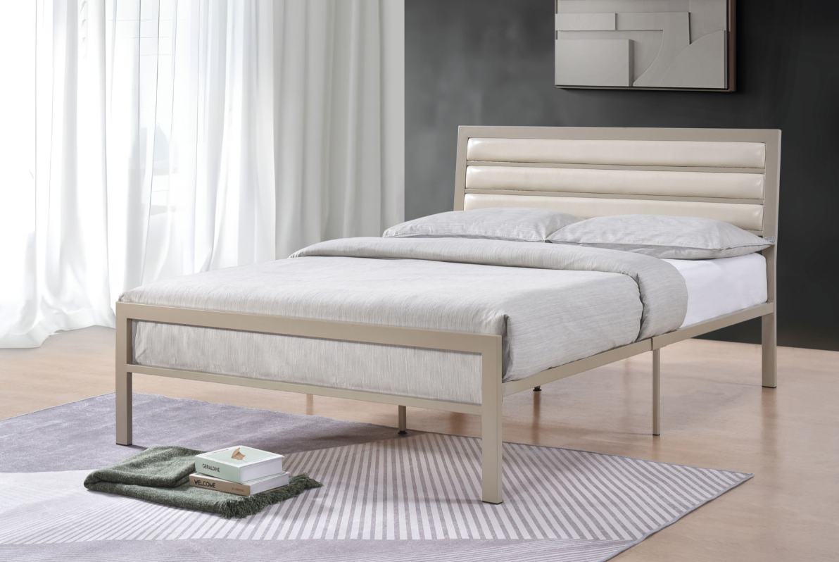 Clinton Bed