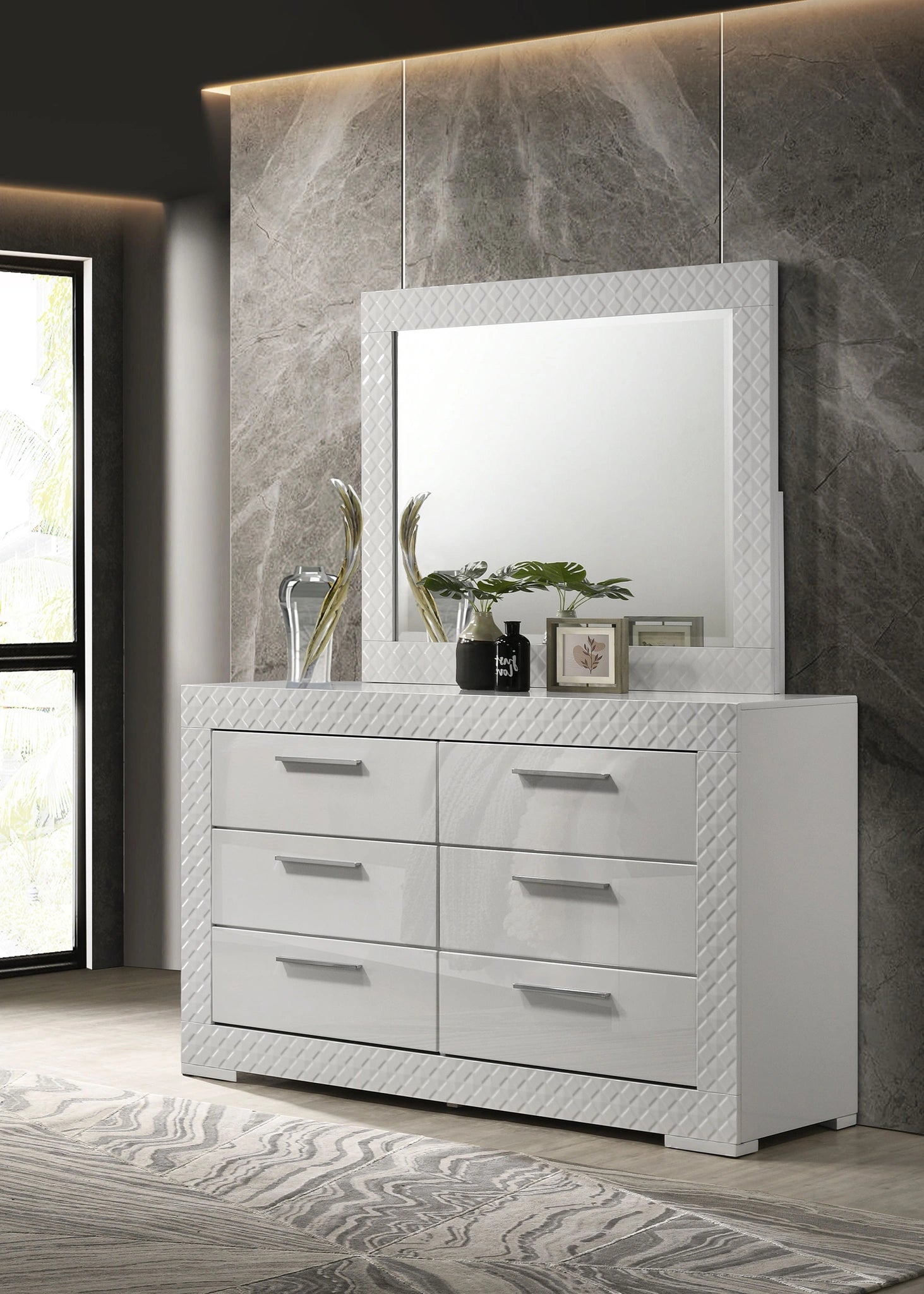 Ives Dresser with Mirror